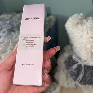 Quarxery Purifying Exfoliating Gel
